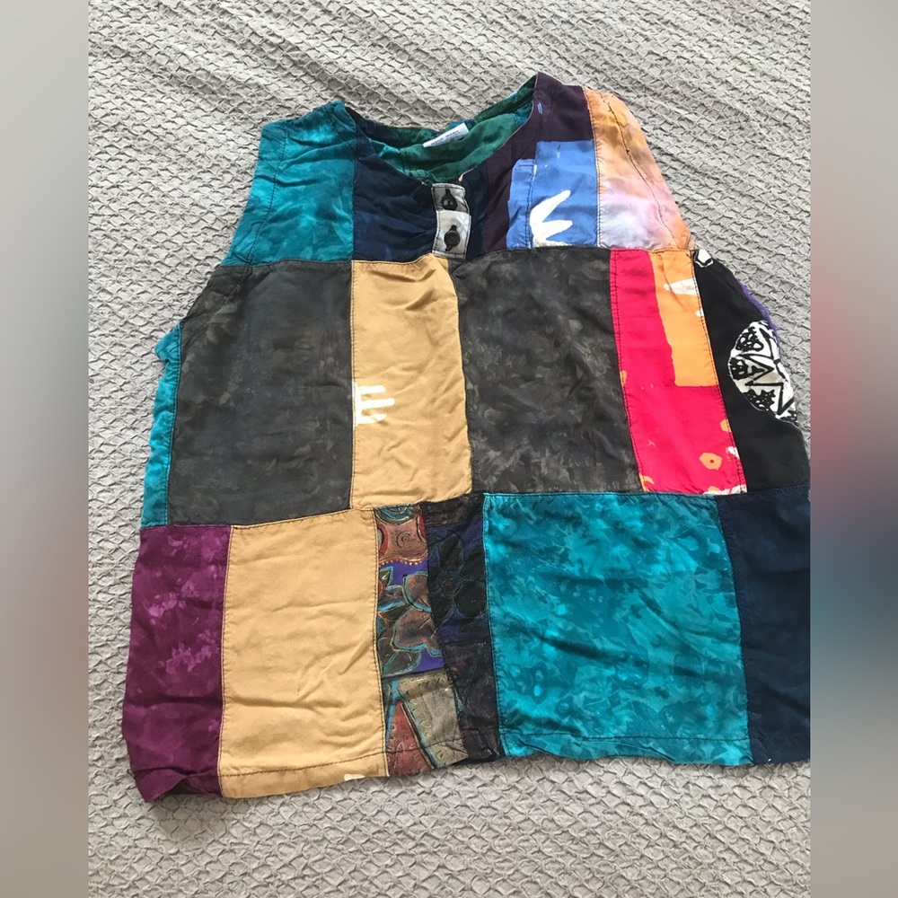 Fun patchwork tie dyed festival shirt in EUC
